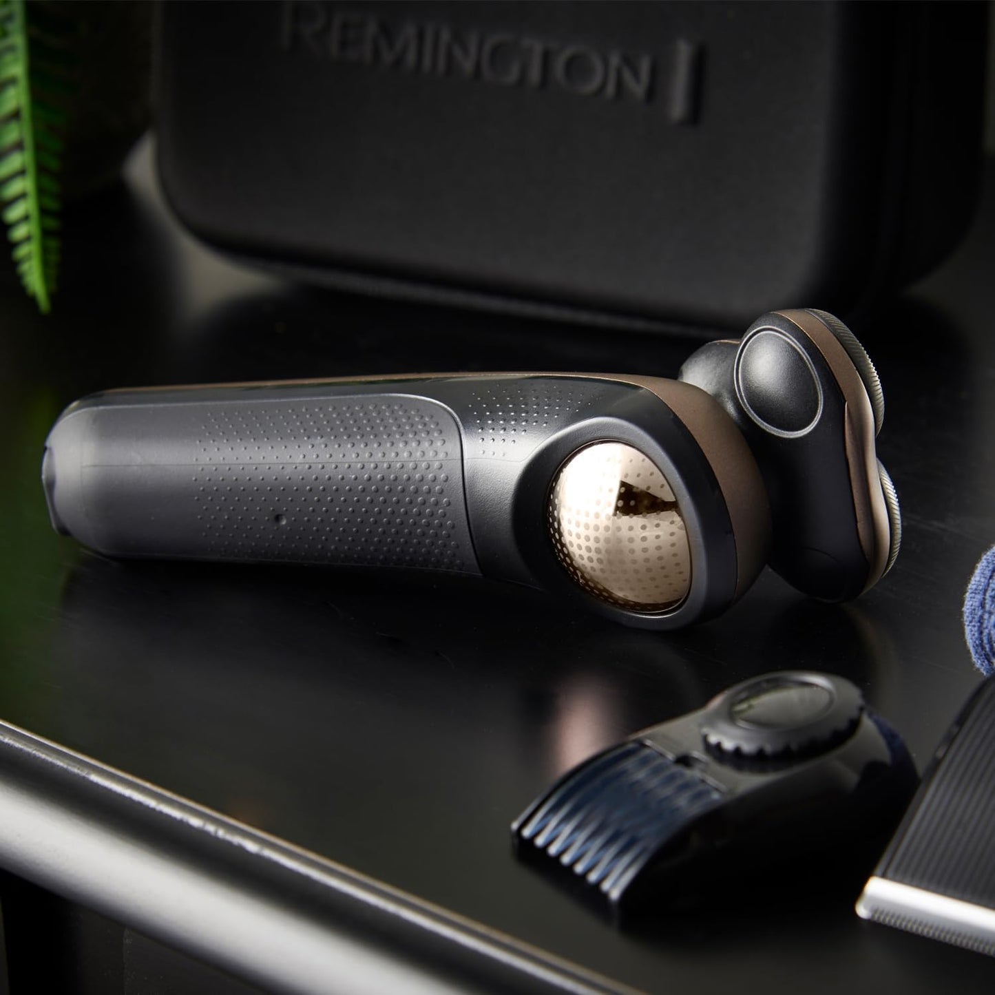 Remington  X9 Limitless X Rotary Shaver - XR1795